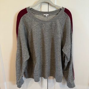 Splendid Grey Lightweight Sweatshirt w Maroon Stripe